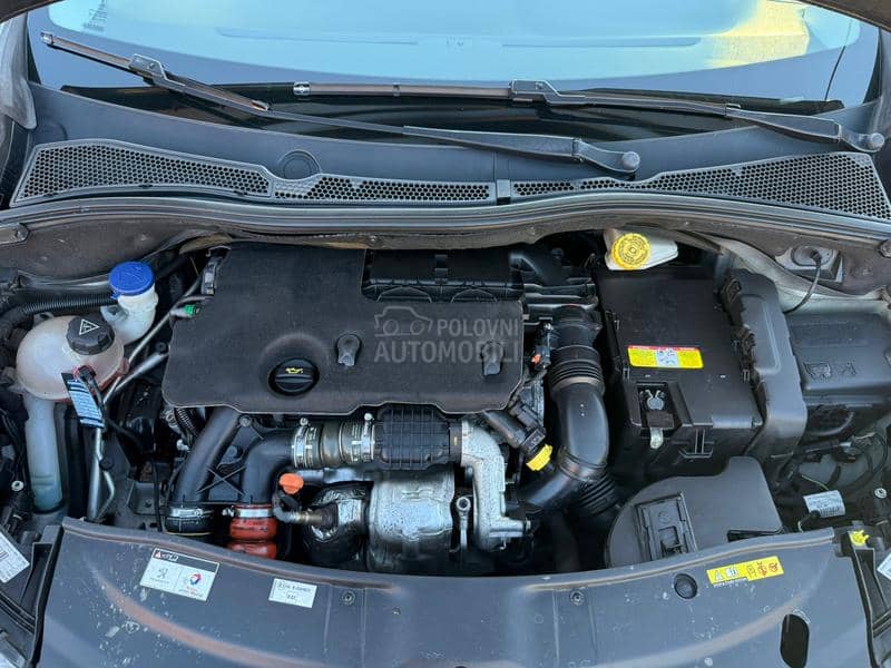 Peugeot 2008 1.6 eHDI, Allure, CH