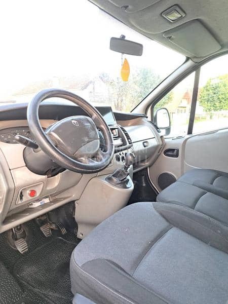 Renault Trafic 
