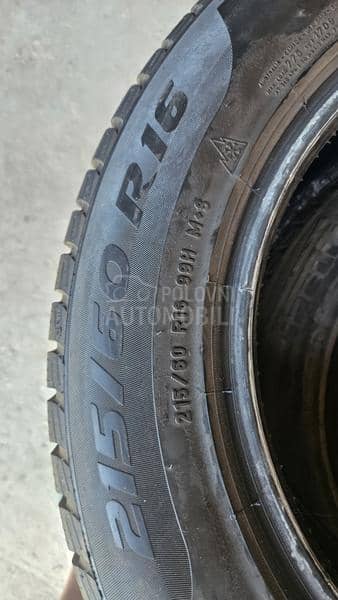 Pirelli 215/60 R16 Zimska