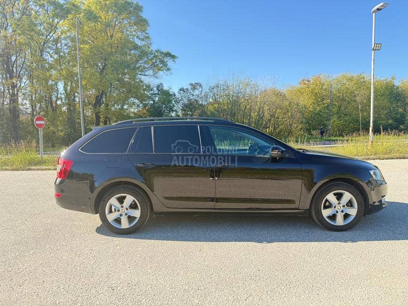 Škoda Octavia Combi / CH