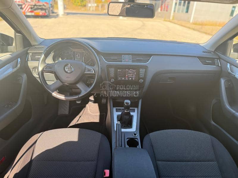 Škoda Octavia Combi / CH