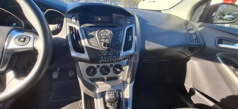Ford Focus 1.6 A.TMOSVERAC