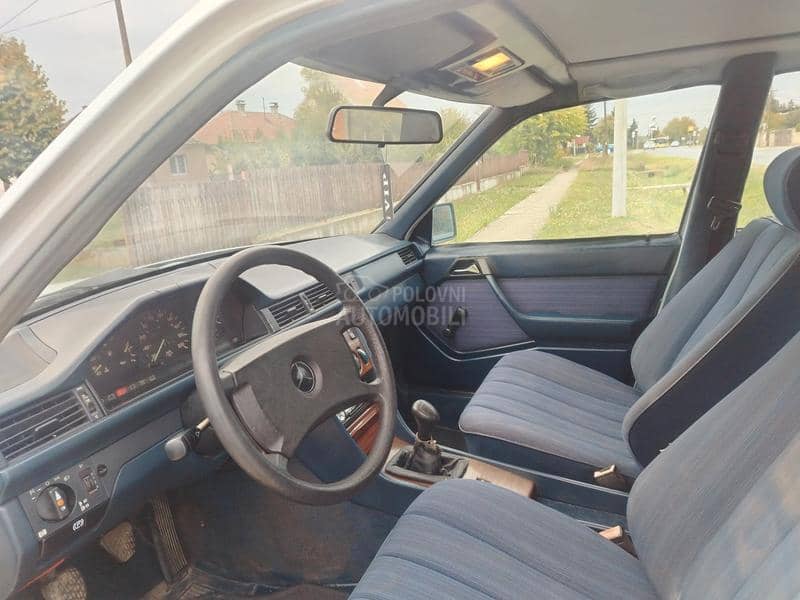 Mercedes Benz E 124 250D