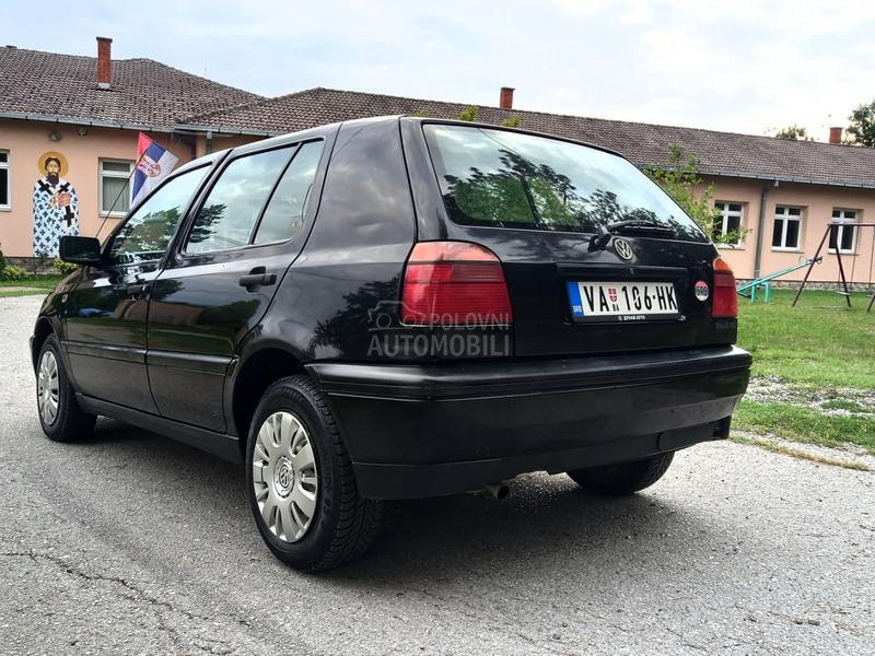 Volkswagen Golf 3 1.6