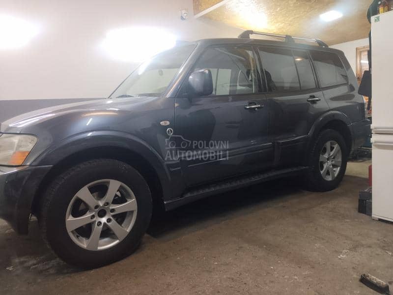 Mitsubishi Pajero 3.2 dakar edition