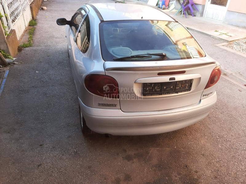 Renault Megane 1.4 16v