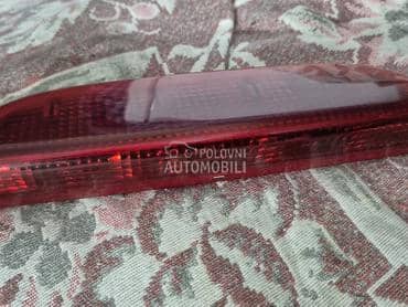 trece stop svetlo za Peugeot 307 od 2001. do 2008. god.