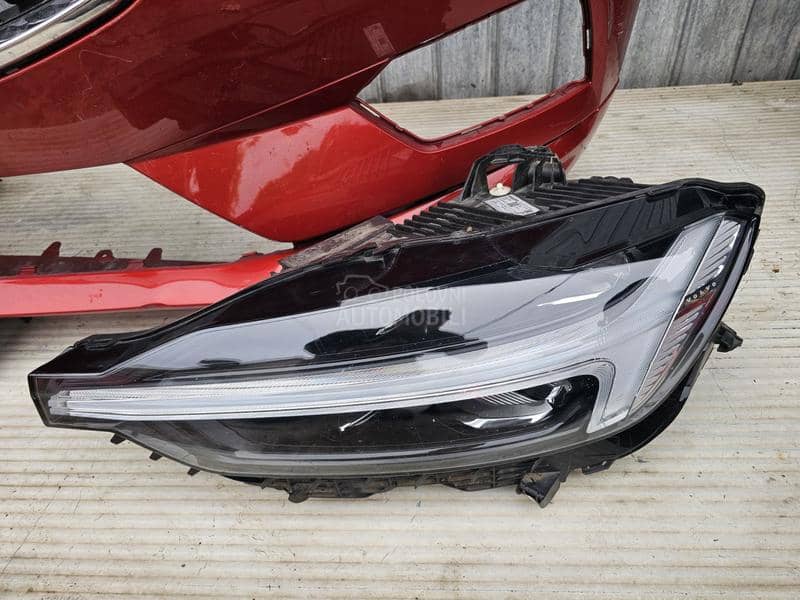 Prednjica Branik Far krilo