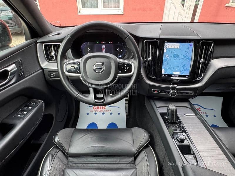 Volvo XC60 2.0 B4 AWD