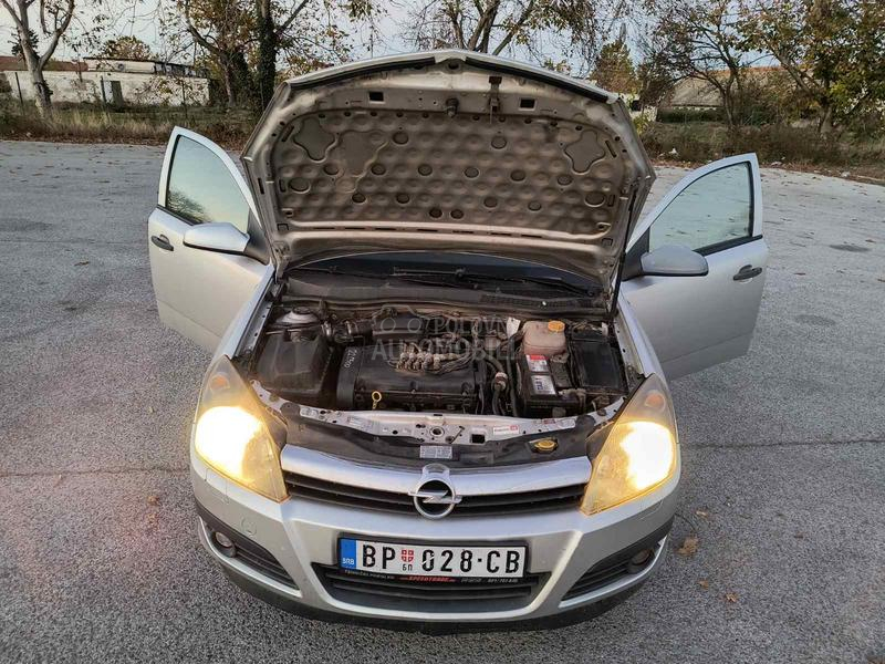 Opel Astra H 1.6