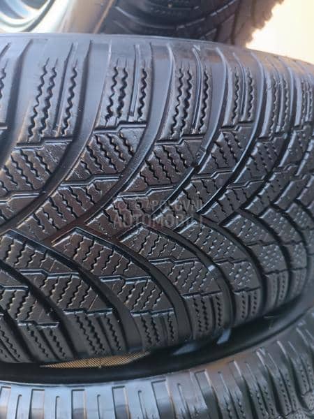 Firestone 205/60 R16 Zimska