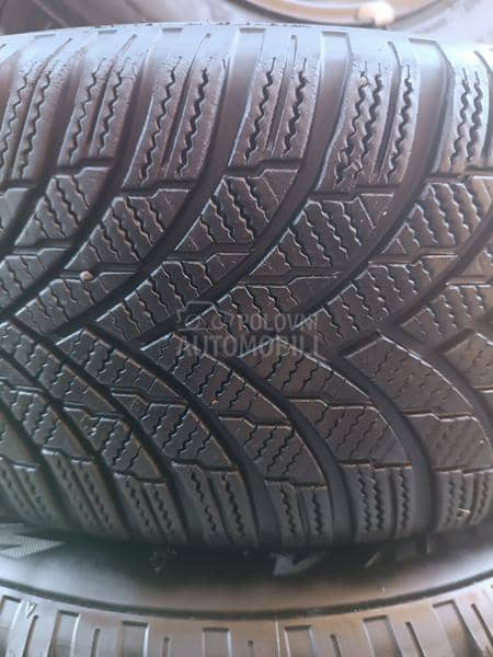 Firestone 205/60 R16 Zimska