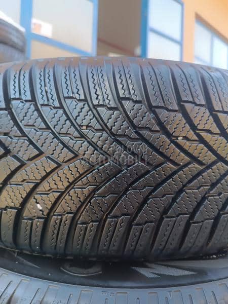 Firestone 205/60 R16 Zimska