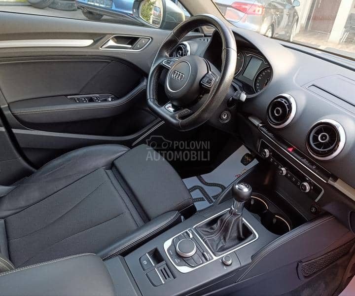 Audi A3 1,6 3 x S LINE