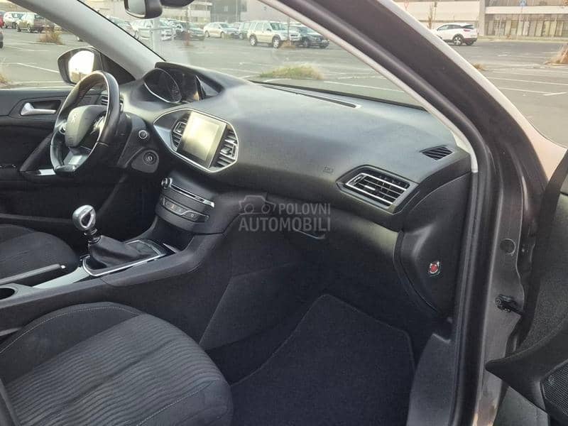 Peugeot 308 1.6 BLUEHDI