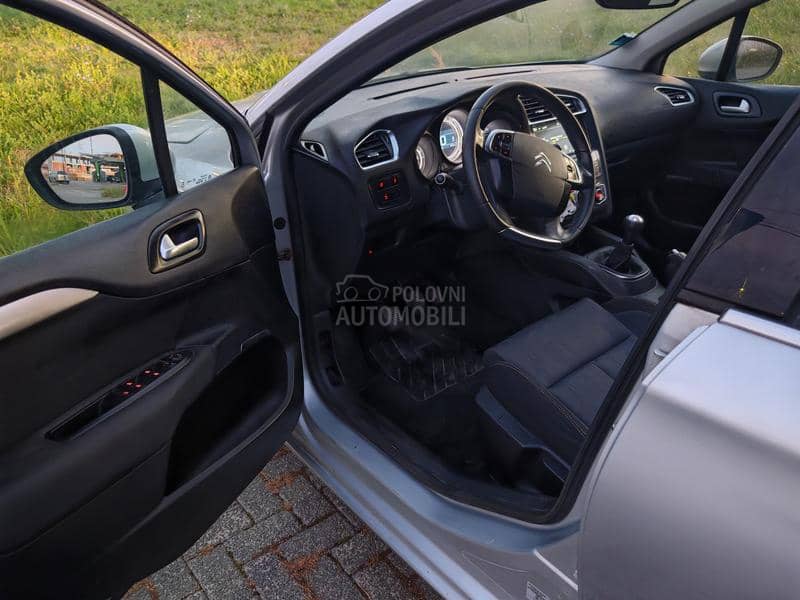 Citroen C4 1.6 hdi, na.vigacija