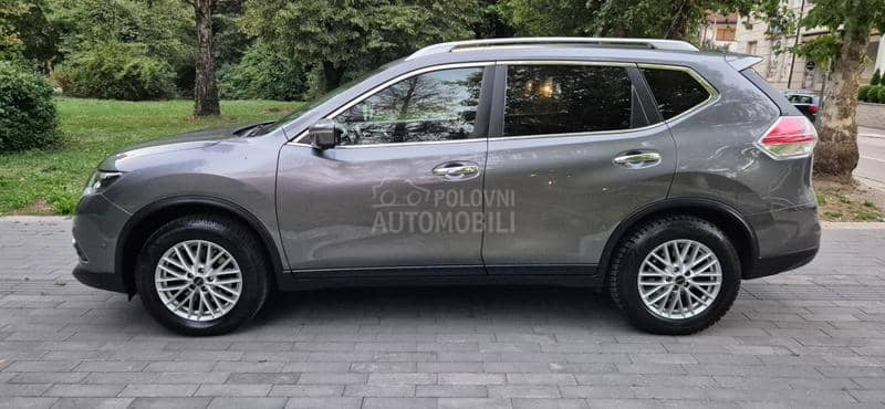 Nissan X-Trail TEKNA 7 SEDISTA