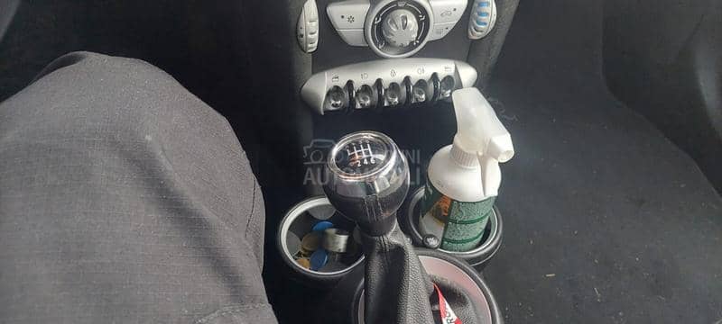 MINI Cooper 1.6