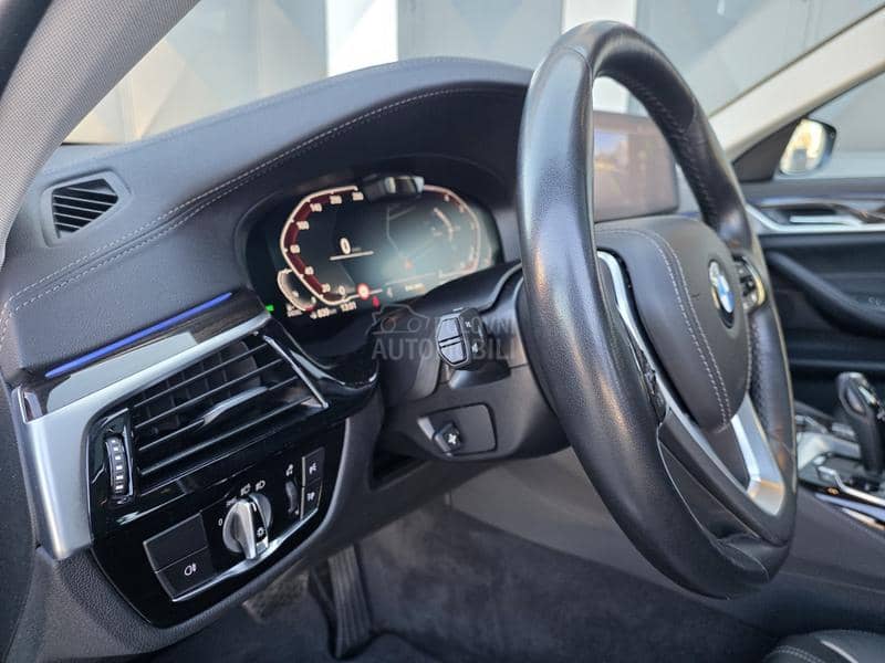 BMW 520 Lux/pano/adapt/HuD