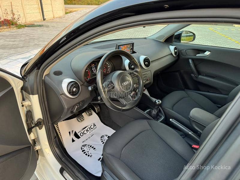 Audi A1 1.2 bi color S line