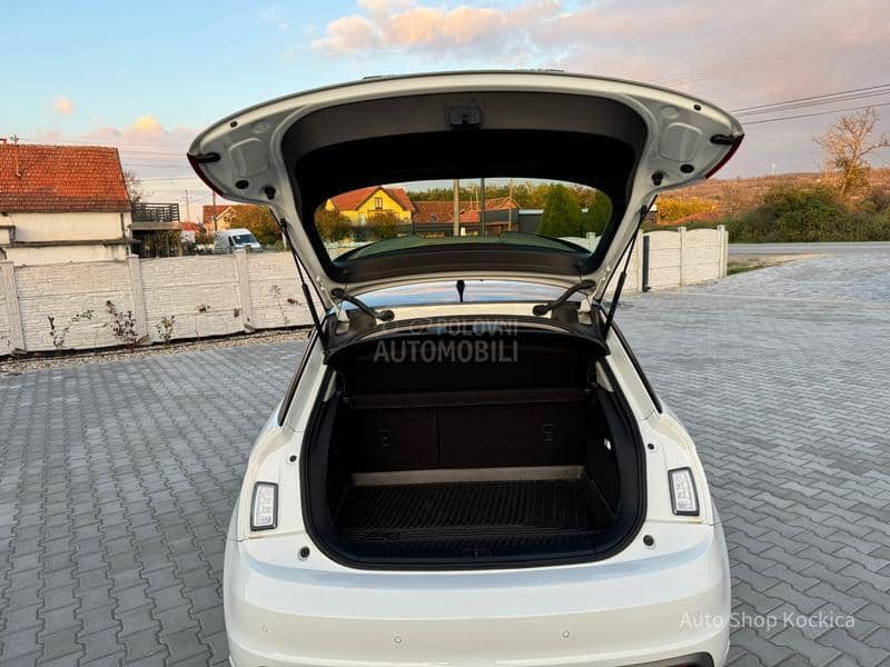 Audi A1 1.2 bi color S line