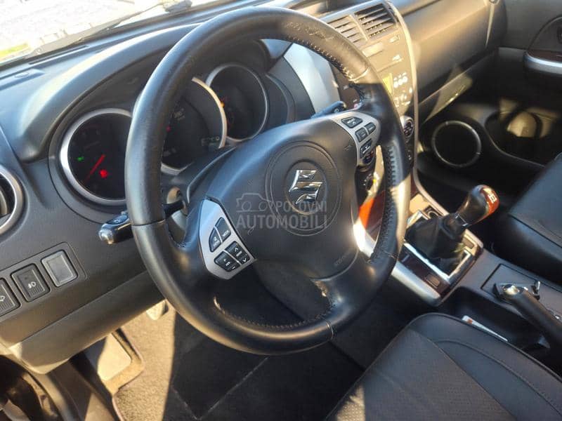 Suzuki Grand Vitara 1.9 DDIS Xenon