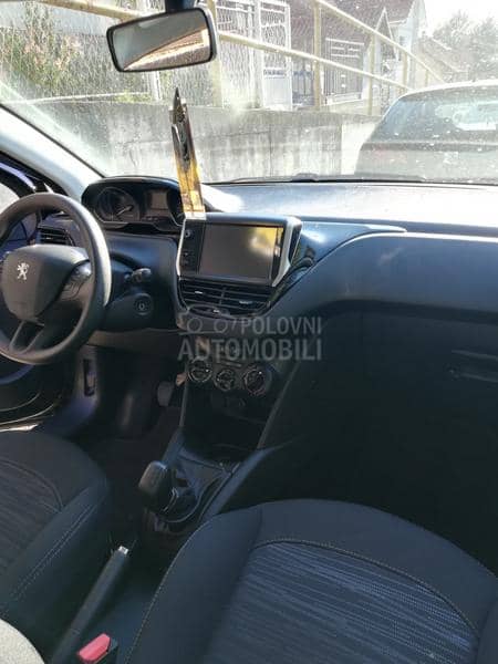 Peugeot 208 1.6 hdi