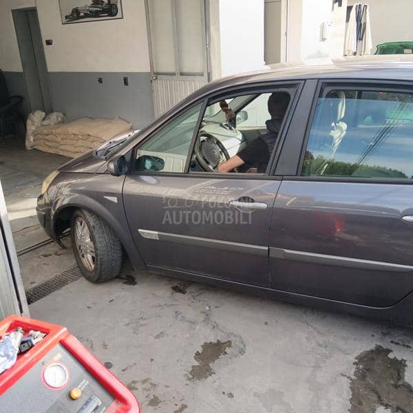 Renault Grand Scenic -  kompletan auto u delovima