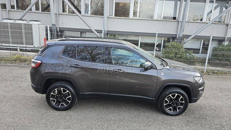 Jeep Compass 2.0 170Trailhawk 4WD