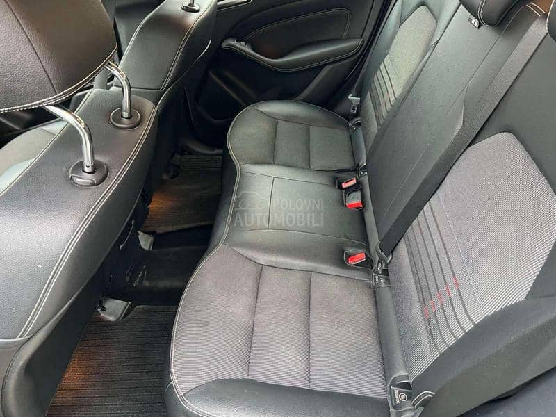 Mercedes Benz B 200 AVANTGARDE