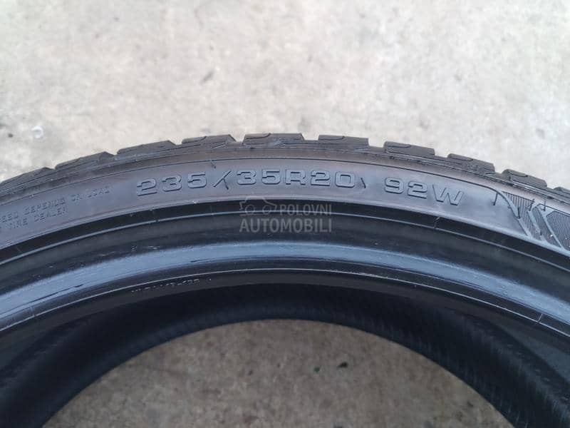 Goodyear 235/35 R20 Zimska