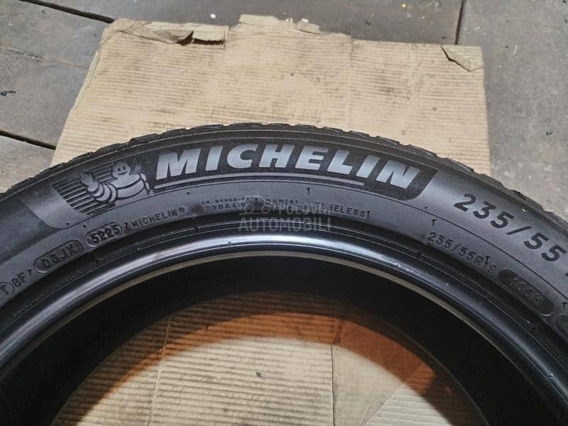 Michelin 235/55 R19 Zimska