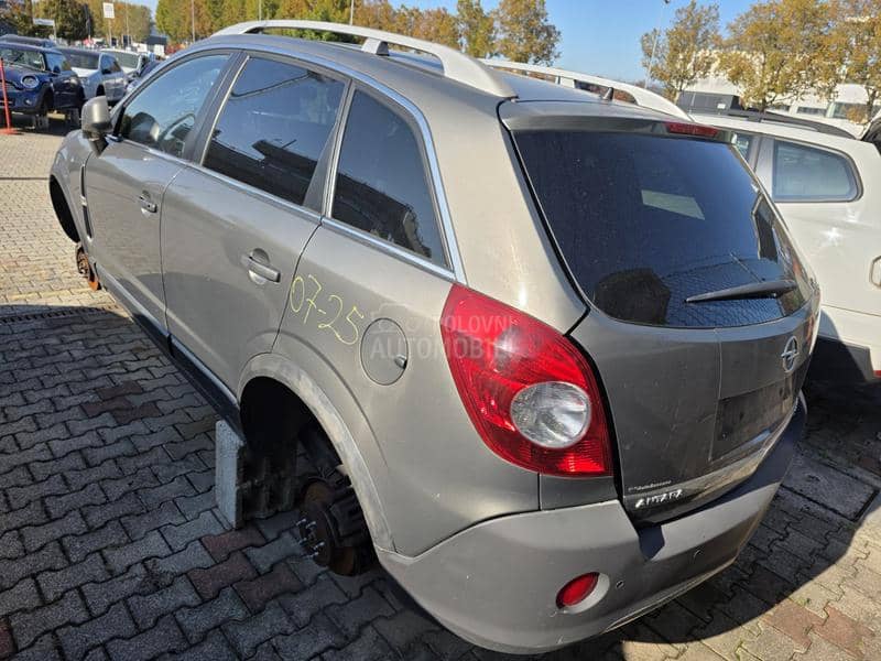 Opel Antara Opel A 2010. god. -  kompletan auto u delovima