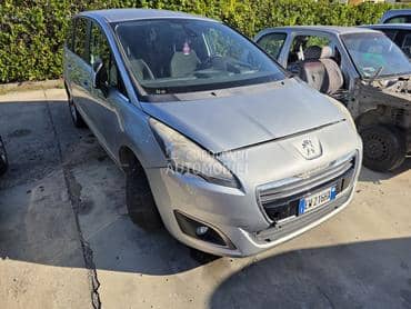 Peugeot 5008 2013. god. -  kompletan auto u delovima