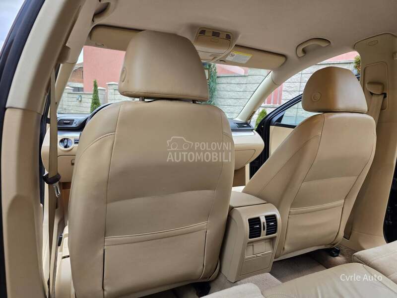 Volkswagen Passat B6 /2.0TDI FUL N0V DSG/