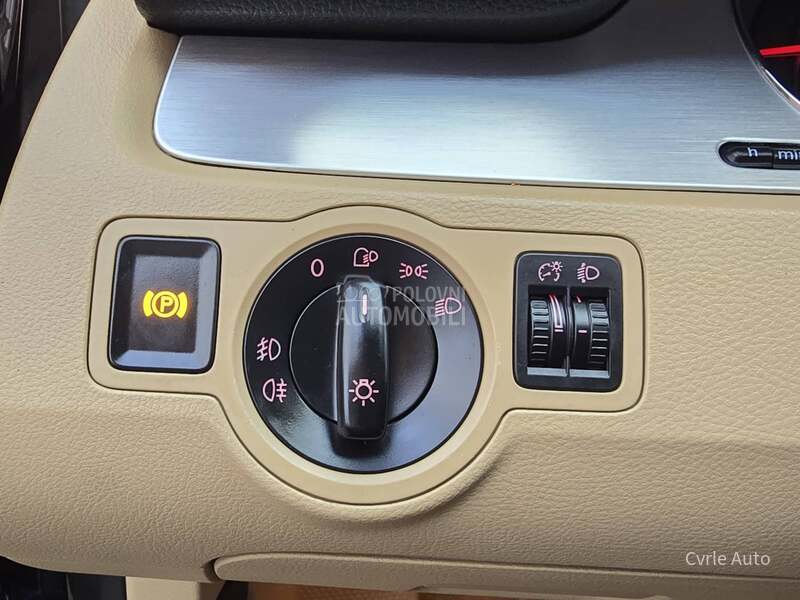 Volkswagen Passat B6 /2.0TDI FUL N0V DSG/