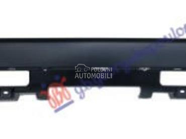 ZADNJI BRANIK CENTRALNI za Renault Kangoo od 2021. do 2025. god.