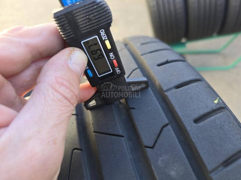 Hankook 215/45 R18 Letnja