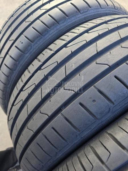 Hankook 215/45 R18 Letnja