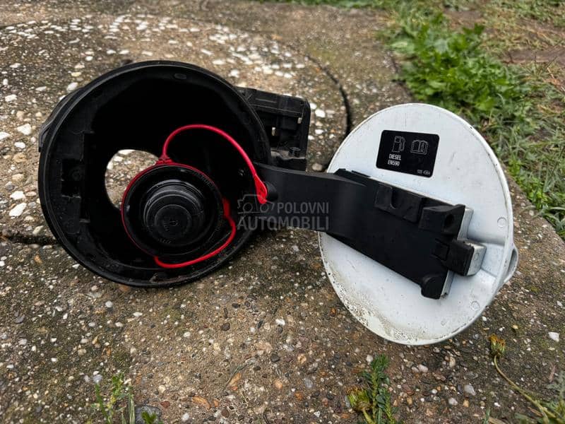 Poklopac rezervoara Z 474