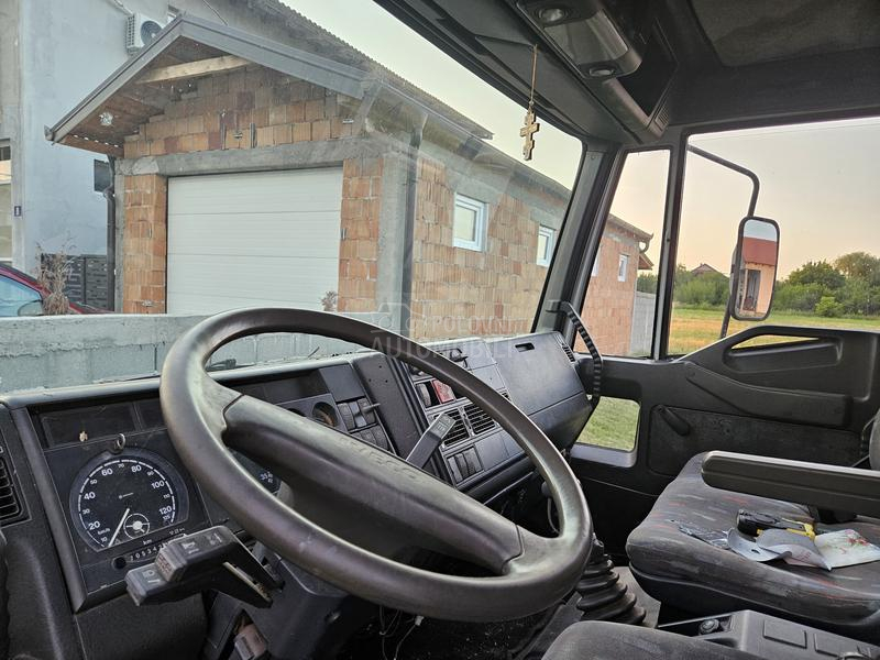 Iveco 75e15 tector