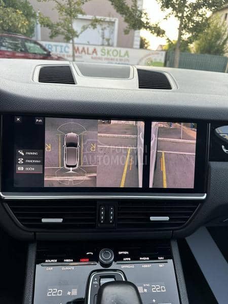 Porsche Cayenne 