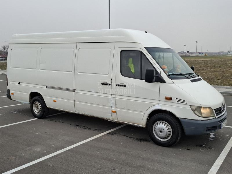 Mercedes Benz Sprinter 311