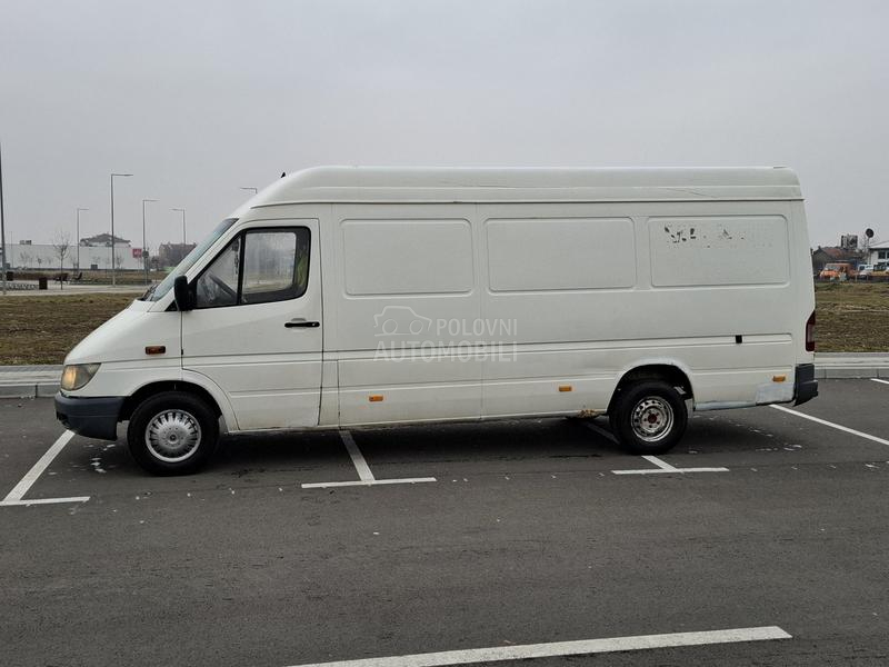Mercedes Benz Sprinter 311