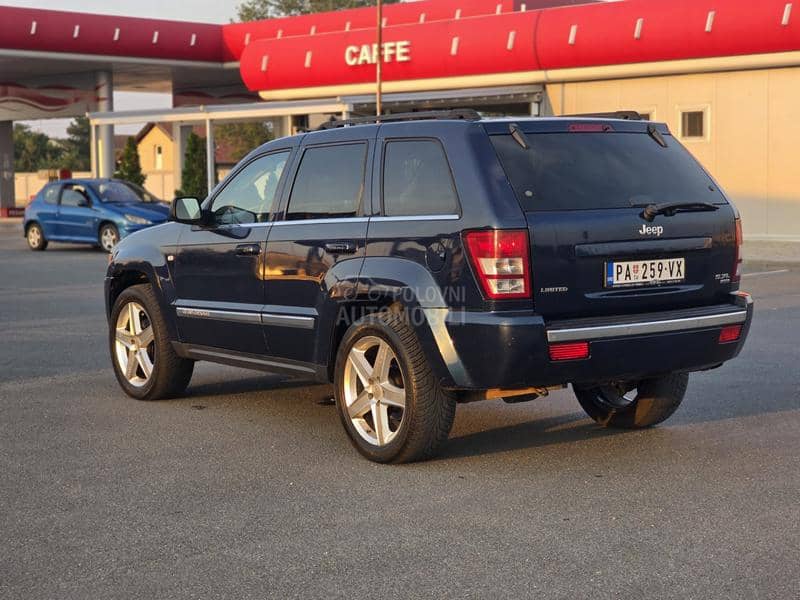 Jeep Grand Cherokee HEMI
