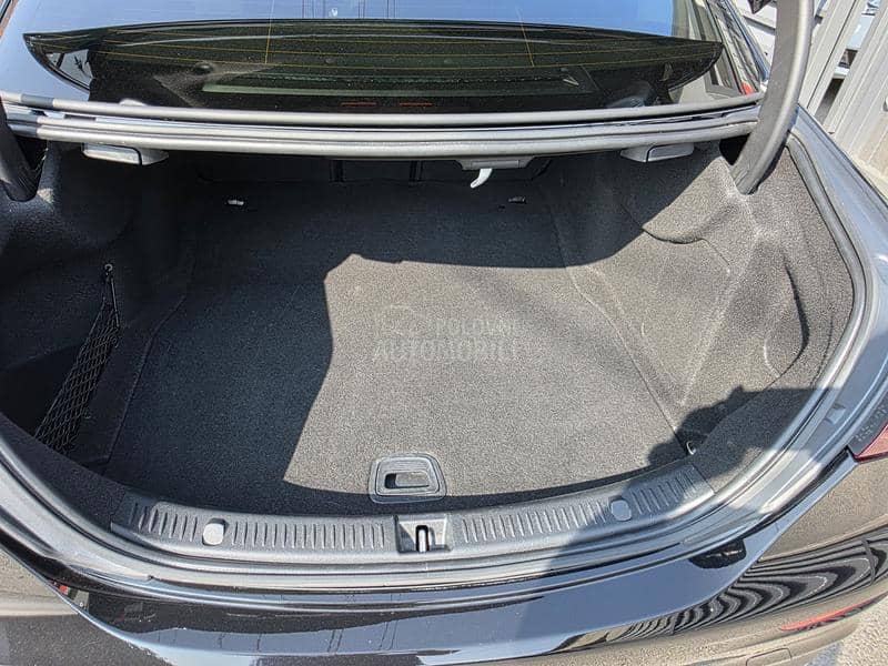 Mercedes Benz E 220 AMG/HYBRID