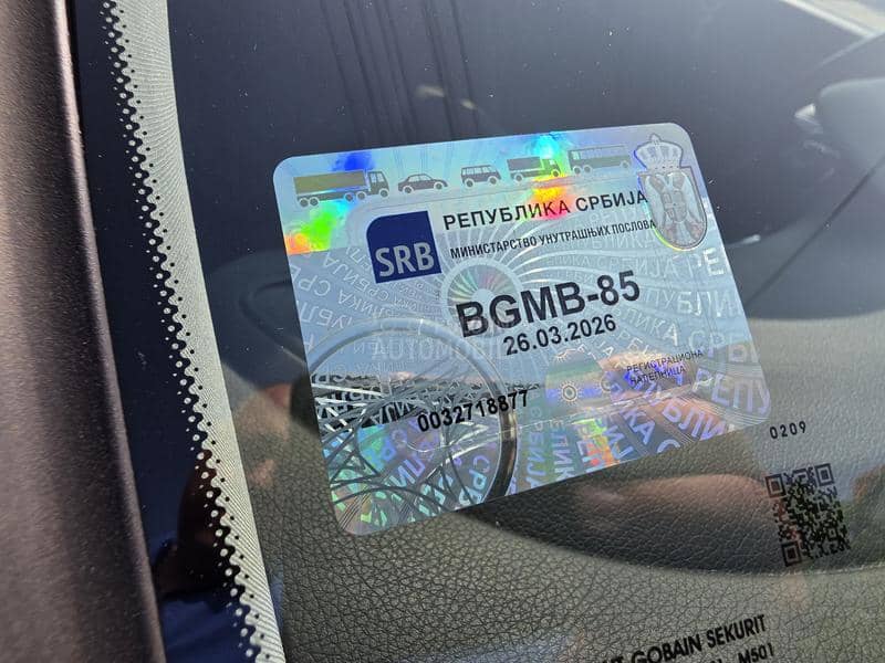 Mercedes Benz E 220 AMG/HYBRID