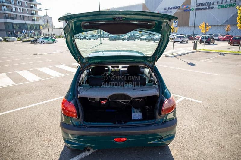 Peugeot 206 