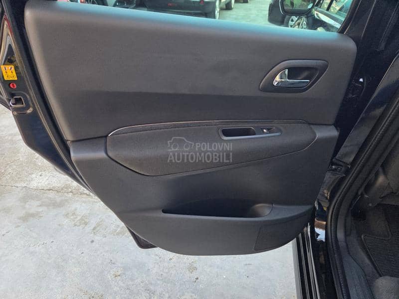 Peugeot 3008 1.6HDI/PANO/SERV