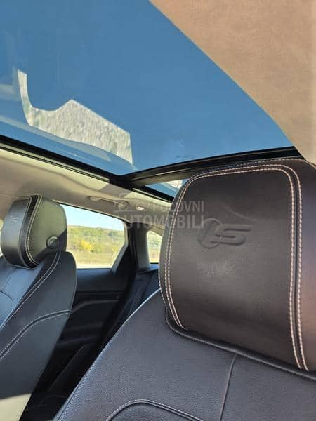 Jaguar F pace S Virtual